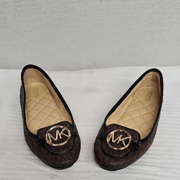 MICHAEL KORS LILLIE LOGO MOCCASIN BFPM-06-141 - Picture 1 of 9